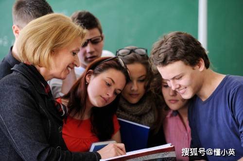 初中生留学全攻略:抓住语言黄金期,轻松适应海外生活,避开低龄留学陷阱 初中生留学全攻略:抓住语言黄金期,轻松适应海外生活,避开低龄留学陷阱